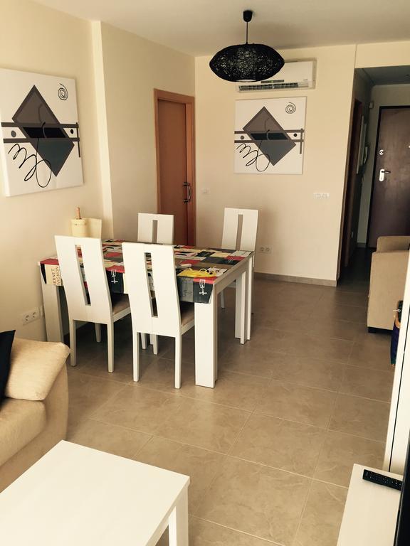 Playa Sol Apartment دينايا الغرفة الصورة